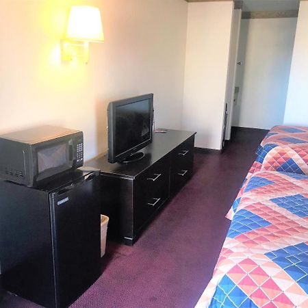 אלבוקרקי American Inn & Suites מראה חיצוני תמונה