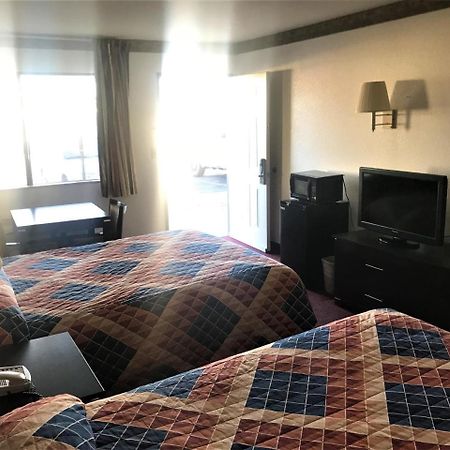 אלבוקרקי American Inn & Suites מראה חיצוני תמונה