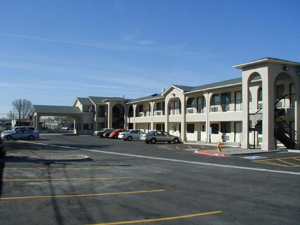 אלבוקרקי American Inn & Suites מראה חיצוני תמונה
